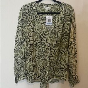 Fancy Street Leaf Pattern Button-Down Shirt - Green and Black